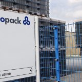 Un site de production en Ukraine de l'entreprise vaudoise Vetropack (ici l'usine de St-Prex) a été détruit lors de l'invasion russe du pays (archives).